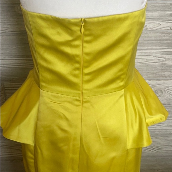 Trina Turk 100% silk peplum dress size 4 yellow - Picture 7 of 11